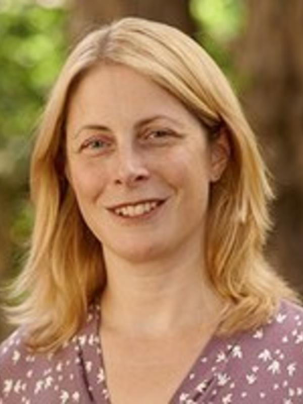  Beverley Glover