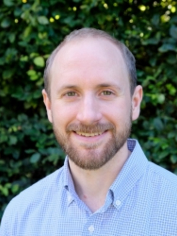  Erik Clark